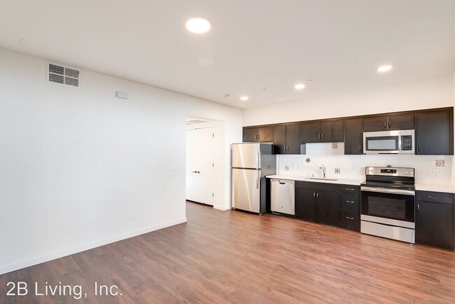 Foto del edificio - 4690 Tompkins Ave