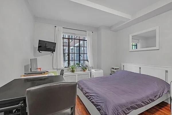 Primary Photo - 25 Tudor City Pl
