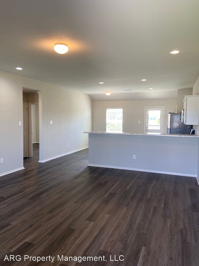 Building Photo - 3 br, 2 bath House - 110 Ellis Drive
