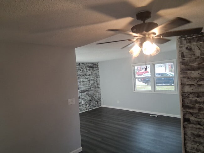 Building Photo - 2916 Cletus Pky