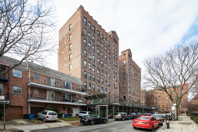 Building Photo - 83-00 Talbot St