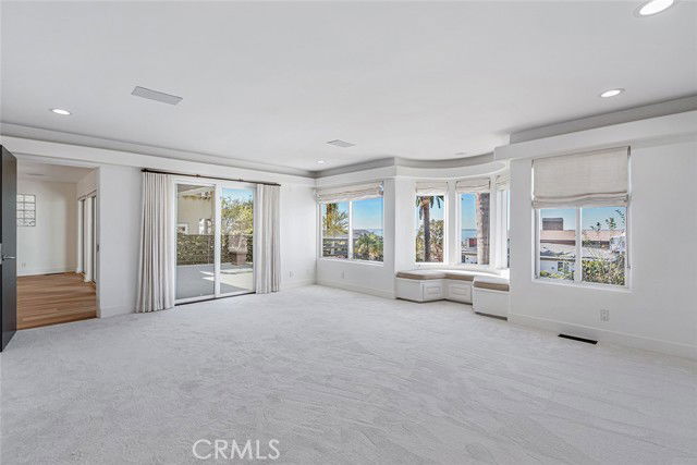 Foto del edificio - 204 N Poinsettia Ave