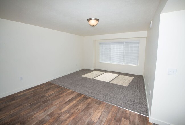 Foto del edificio - Gorgeous 2-Bed, 1-Bath Condos in Easton Pa...