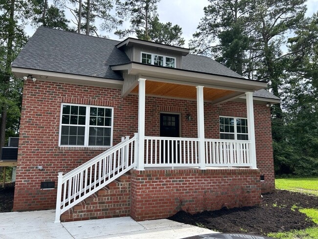 Building Photo - For Rent: Brand-New 3-Bedroom Home