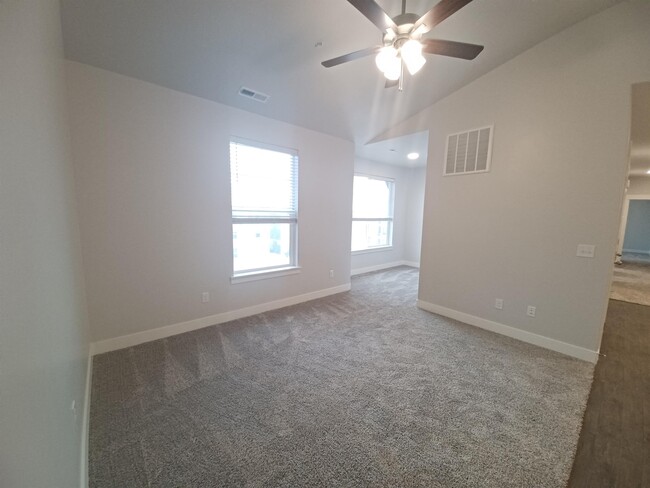 Building Photo - 3765 W 1500 N