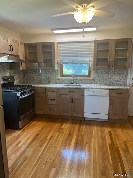 Foto del edificio - 69 Damascus Rd