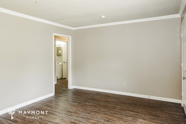 Foto del edificio - 1011 Hillwood Dr SW