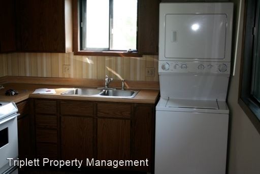Building Photo - 4400 Castlewood Pl