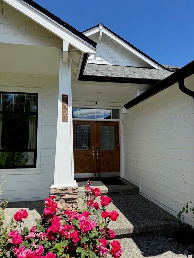 Foto del edificio - 4bd/2.5ba Snohomish Home