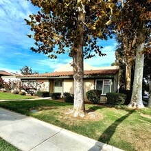 Building Photo - 1304 Camelot Dr