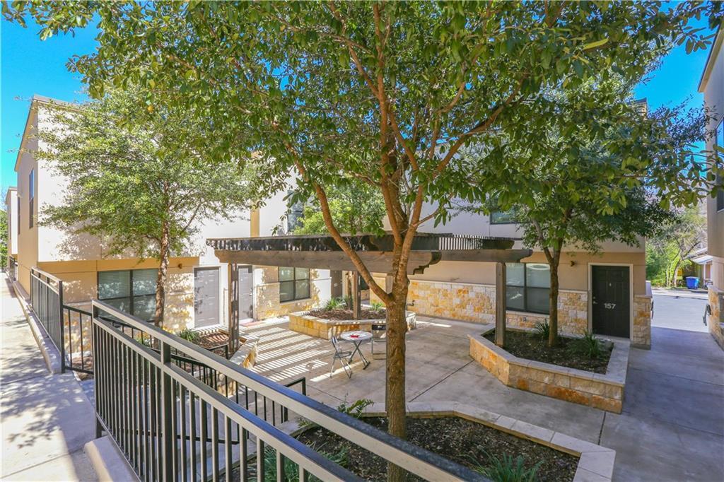 Foto principal - 711 W 32nd St