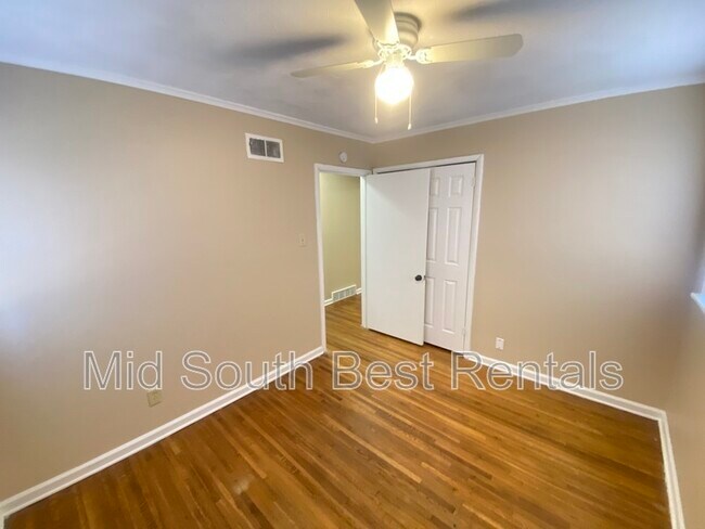 Foto del edificio - 3640 Bishops Bridge Rd