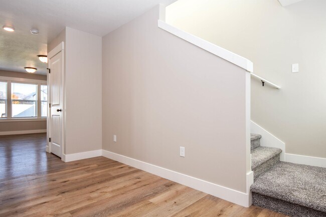 Foto del edificio - 2090 S Creekside Dr