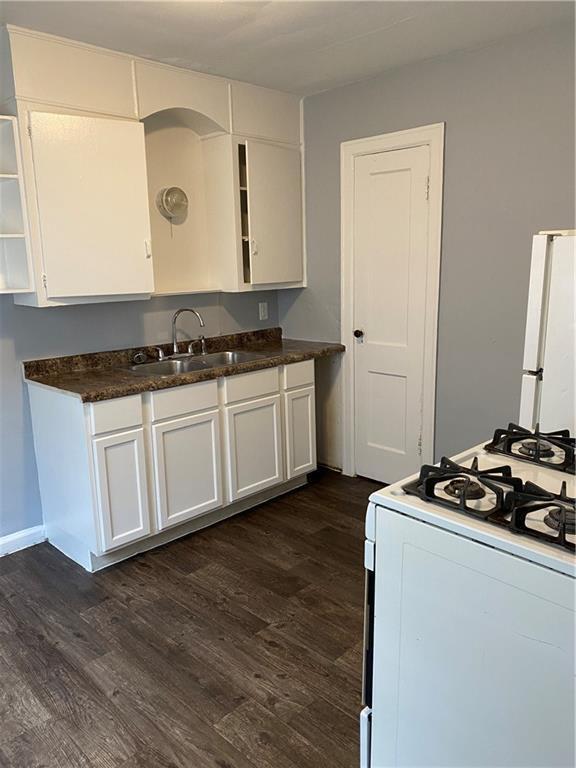 Foto del edificio - 609 N Sherman Dr