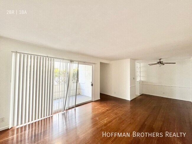 Building Photo - 429 S Sherbourne Dr