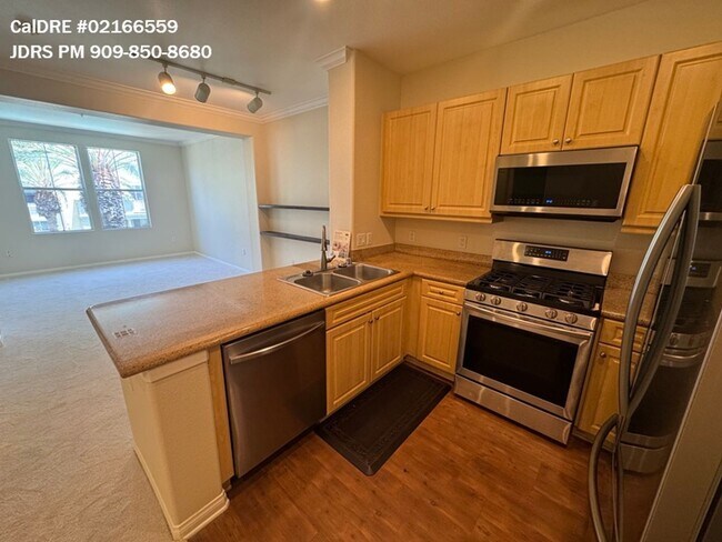 Foto del edificio - Irvine 1 Bedroom Condo