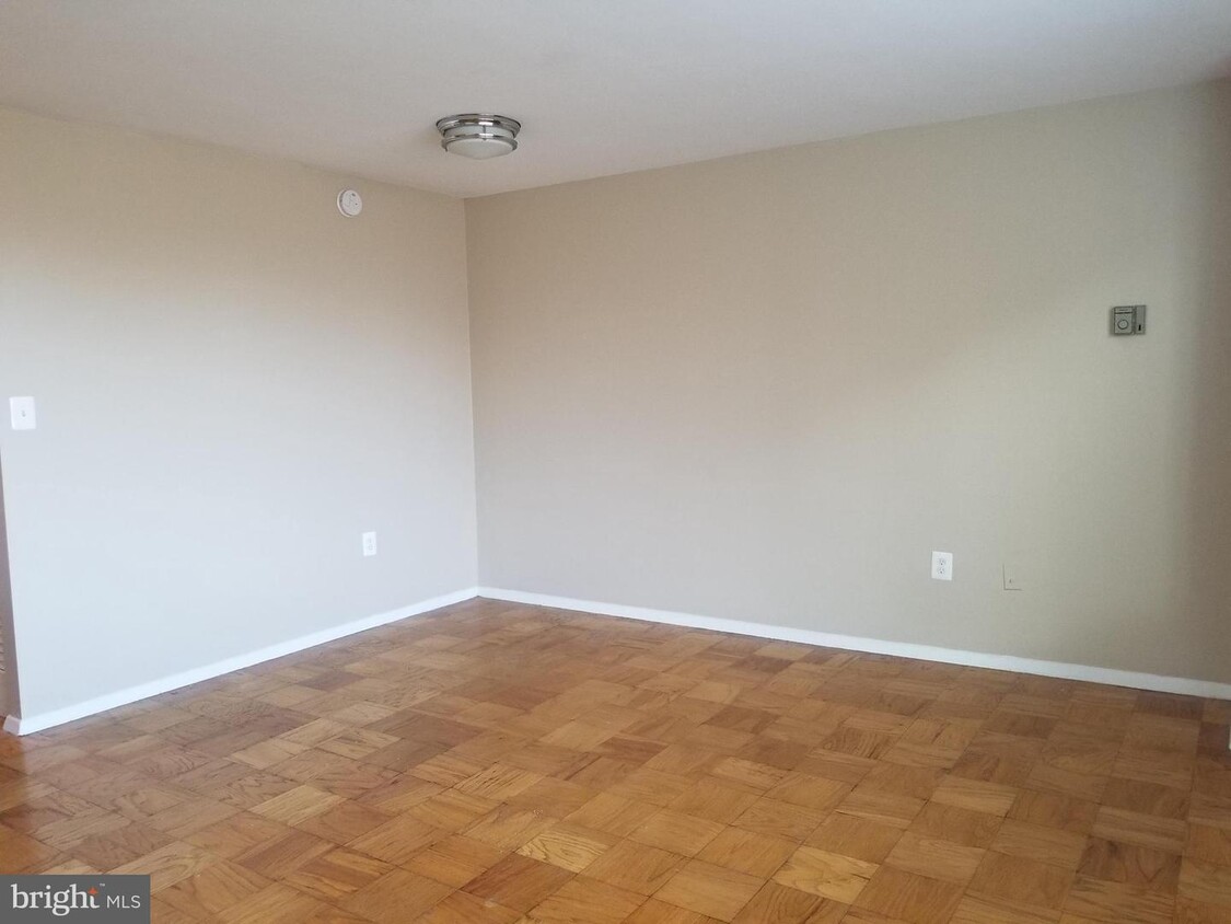 Foto principal - 2030 F St NW