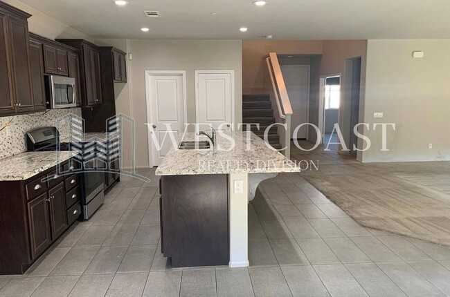 Building Photo - COMING SOON!!! Beautiful Large 5-bedroom x...