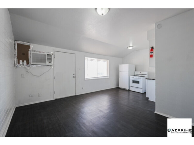 Foto del edificio - Discover this Modern 2/1 Chandler Apartmen...