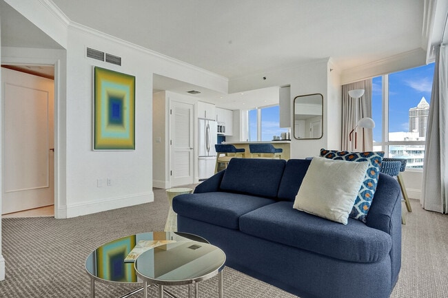 Building Photo - 4401 Collins Ave