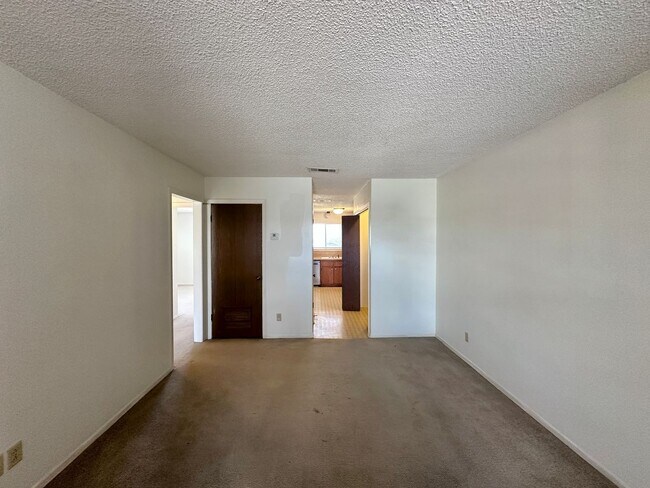 Foto del edificio - 1304 Quail Cir