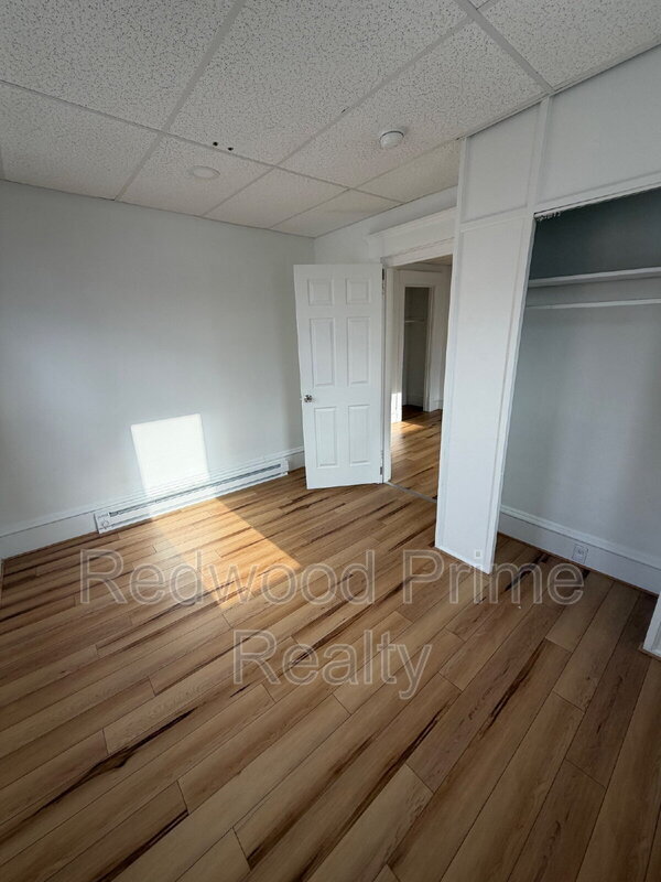 Building Photo - 2901 Maple Ave