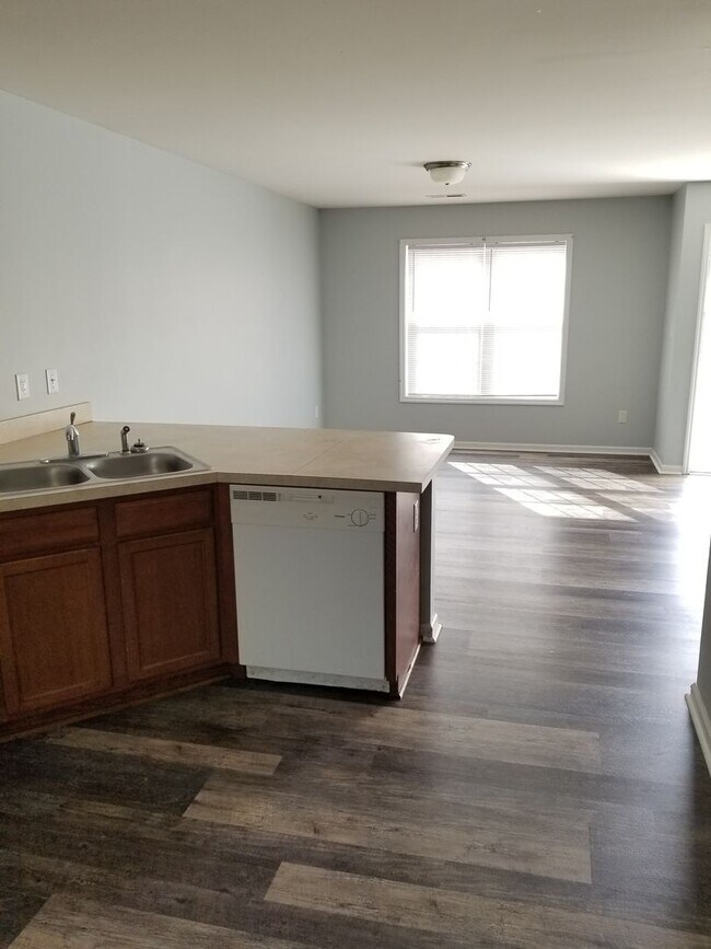 Foto del edificio - Cute Apartment for Rent in Benson, NC!