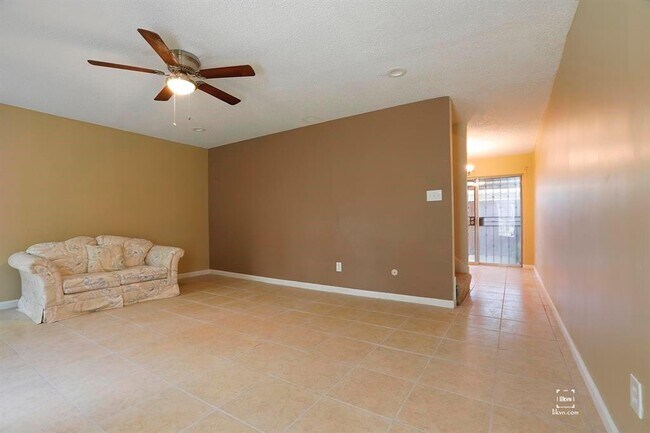 Foto del edificio - 7771 Cook Rd