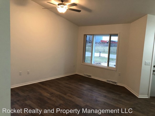 Building Photo - 3 br, 2 bath House - 4458 Old Kennedy Rd