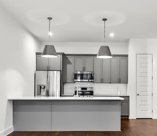 Building Photo - 700 James Ave