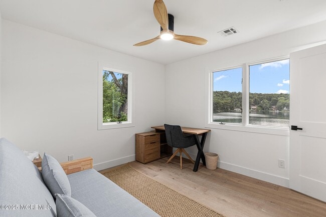 Foto del edificio - 39 Upper Lakeview Ave