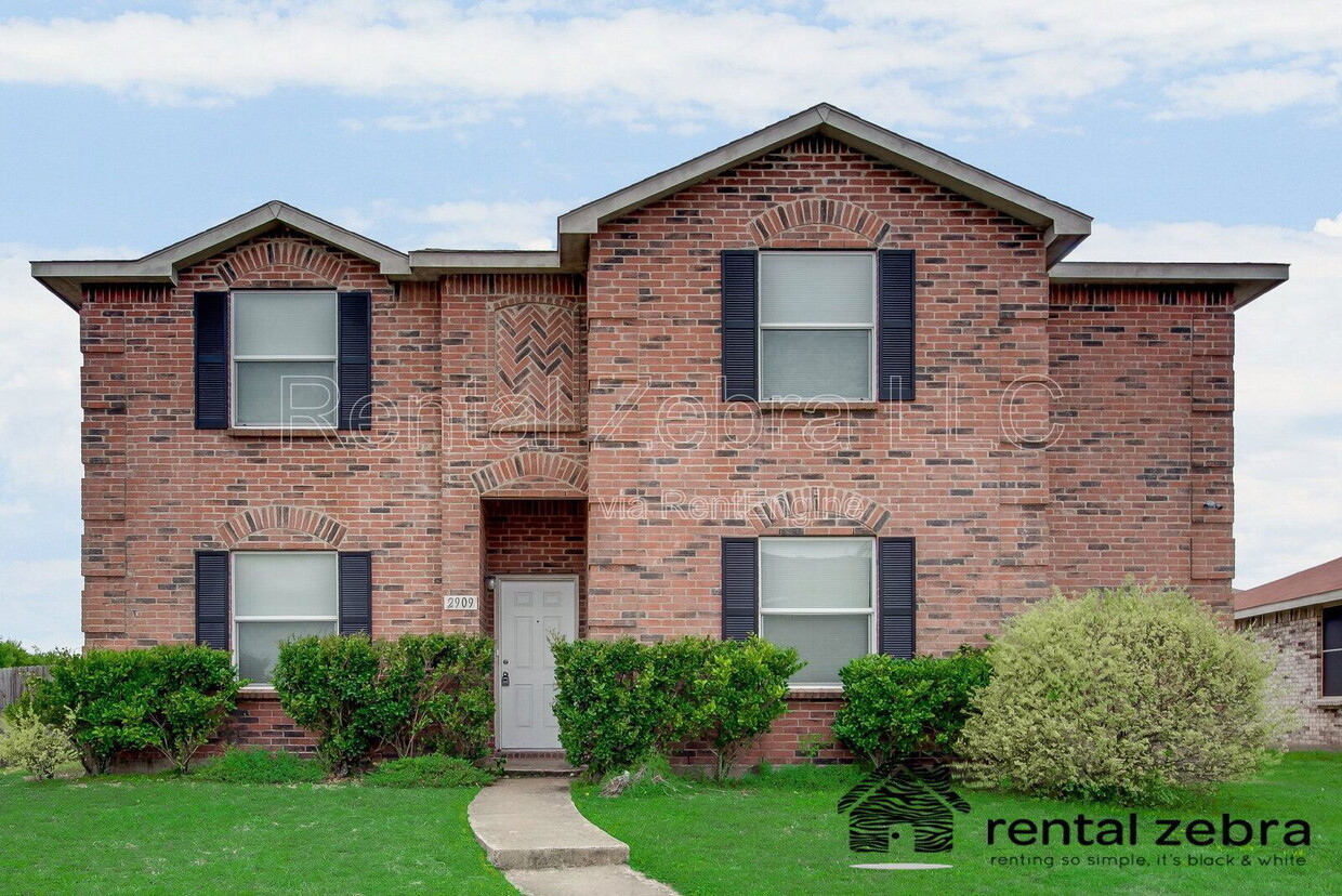 Primary Photo - 2909 Goldenrod Dr
