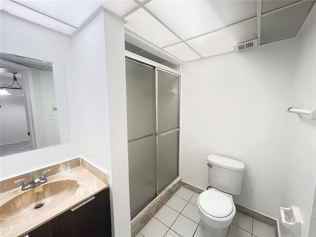 Foto del edificio - 7820 Colony Cir S