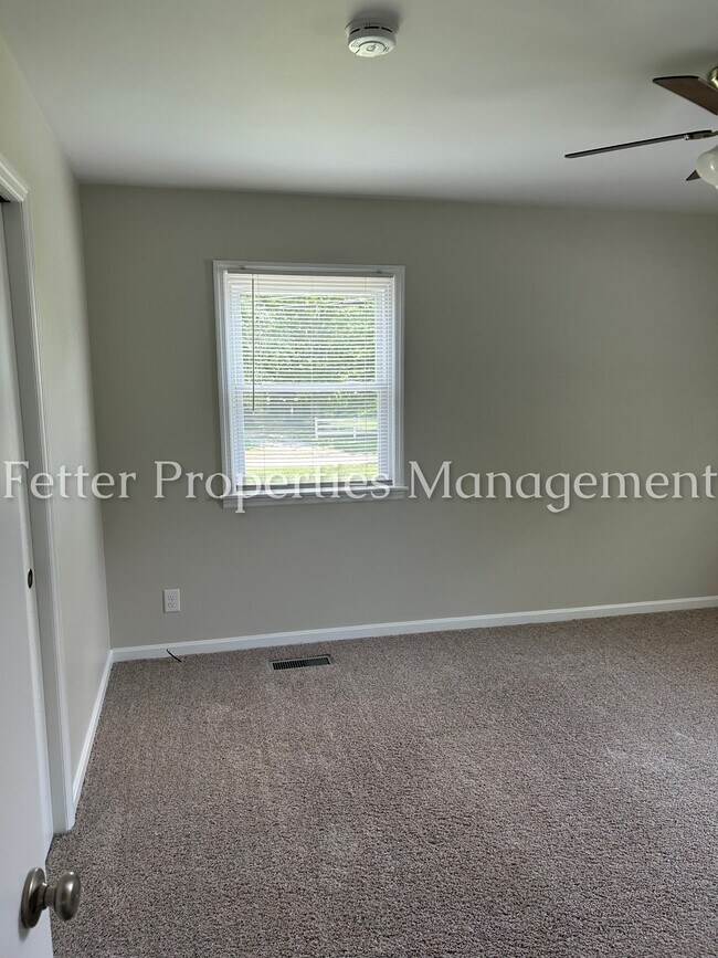 Foto del edificio - 4812 Oak Hill Rd