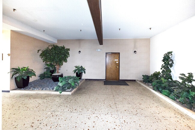 Building Photo - 721 Arguello Blvd