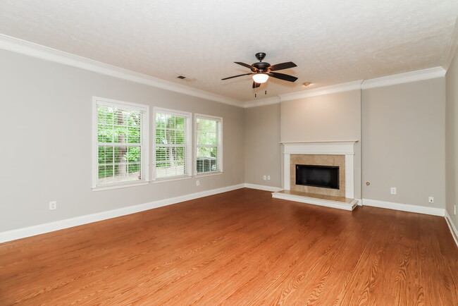Building Photo - 2159 Caneridge Dr