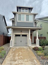 Building Photo - 9047 N Mohawk Ave