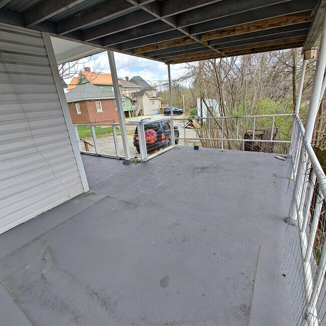 Foto del edificio - 509 S Main St