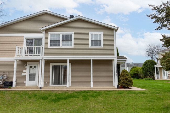 Building Photo - 762 Harms Ct
