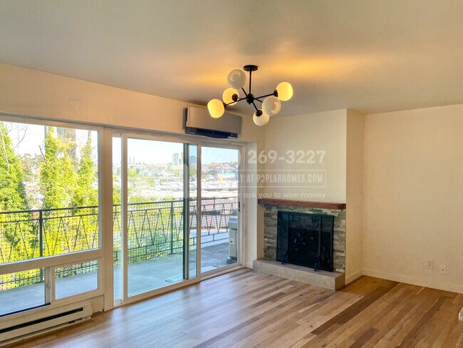 Building Photo - 2524 Boyer Ave E