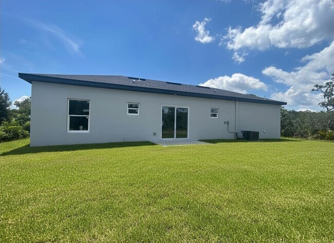 Foto del edificio - 544 Highlands Lake Dr