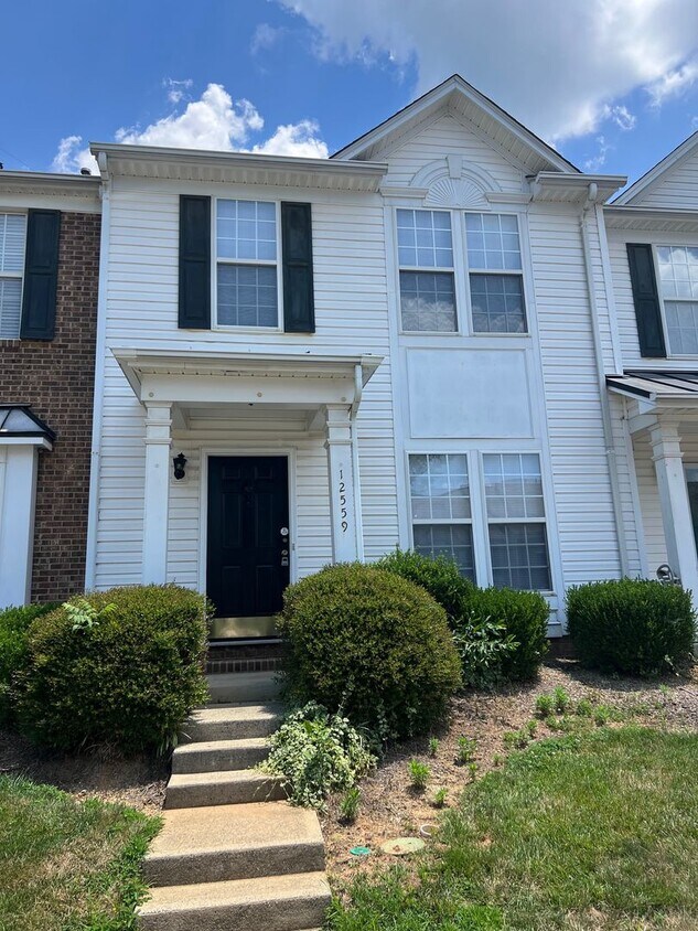 Primary Photo - 2 Bedroom Townhome