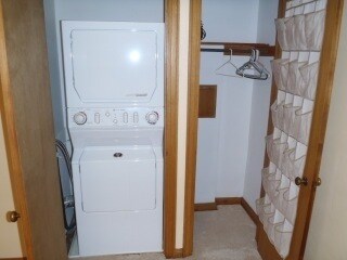 Foto del edificio - Spacious 3-4 Bedroom Ranch Style House for Rent