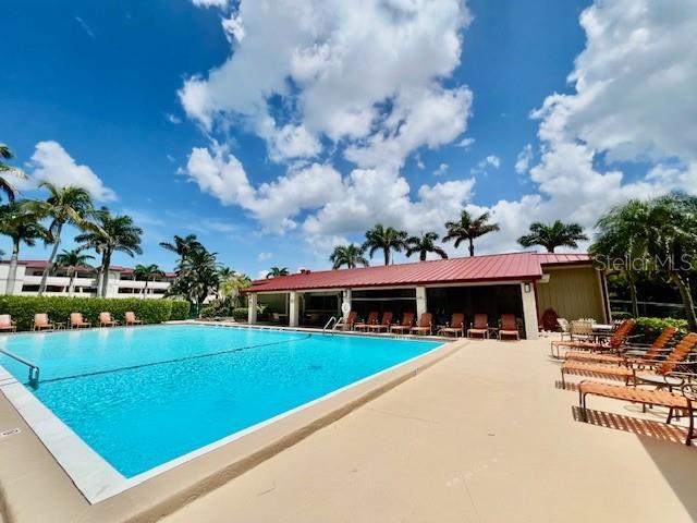Foto del edificio - 3250 S Shore Dr