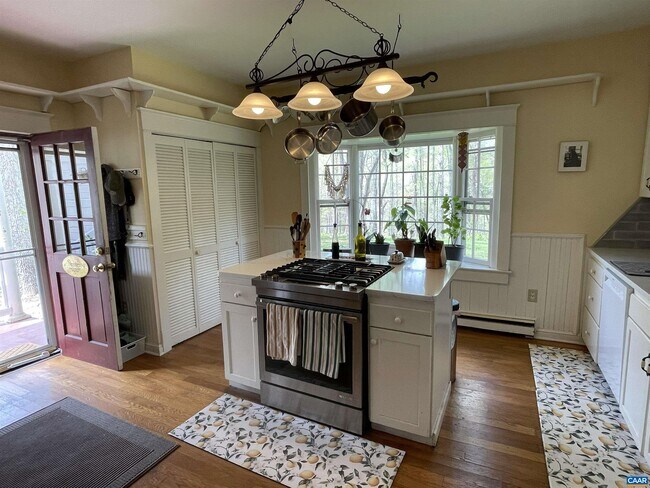 Foto del edificio - 954 Old Lynchburg Rd