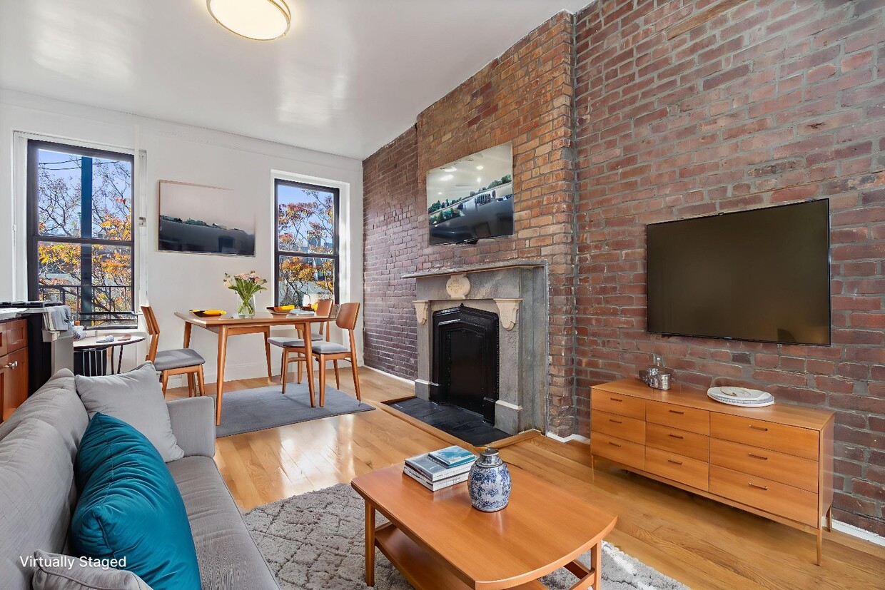 Foto principal - 300 W 10th St