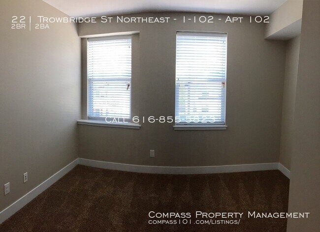 Building Photo - 221 Trowbridge St NE