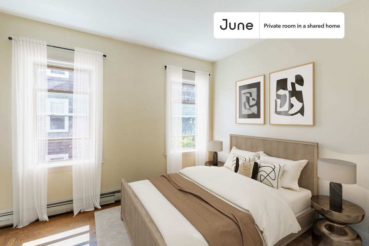 Primary Photo - Private bedroom in 3 bed/1 bath Home