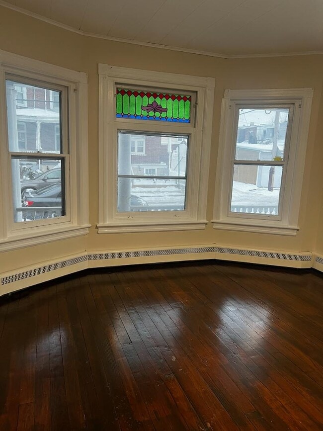 Foto del edificio - 629 N Jefferson St