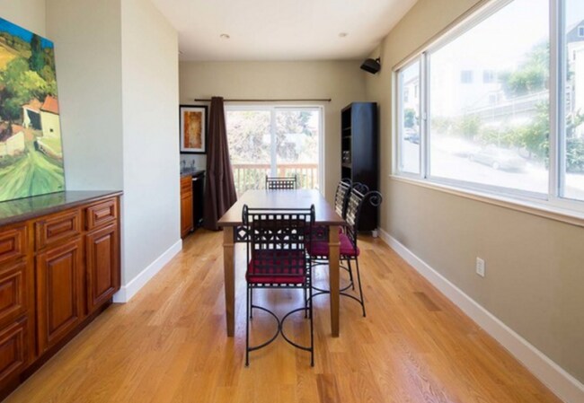 Building Photo - 2 bedroom in San Francisco CA 94107